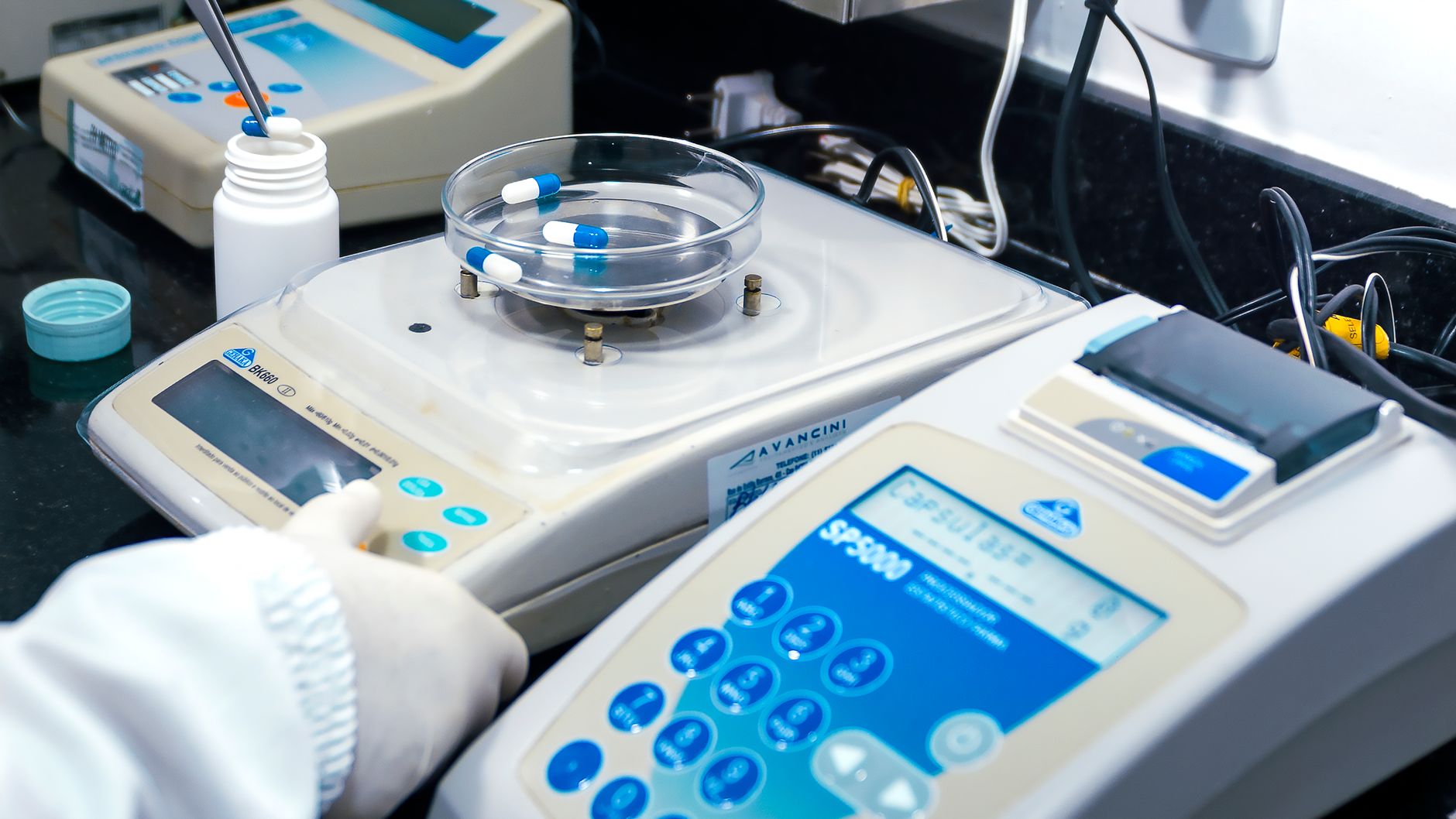 Peptide Therapy in the UK: Understanding Regulation for Researchers & Athletes